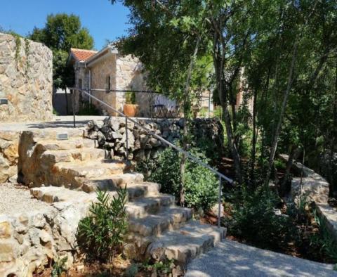 Fantastic estate on Krk with two stone villas and sea view in Provence style - pic 31