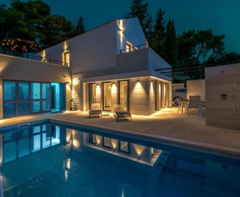 Merveilleuse villa neuve sur l&#39;île de Brac à Milna à seulement 150 mètres de la mer - pic 15