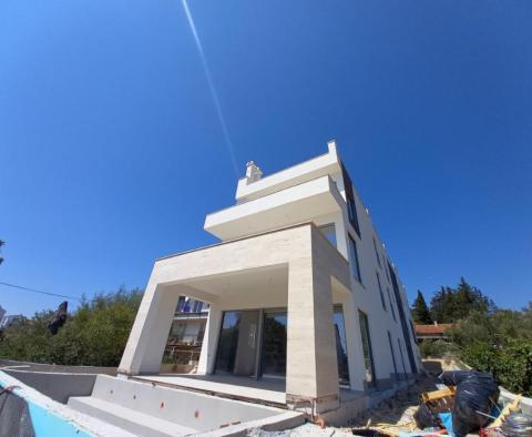 Luxus-Penthouse in einer neuen Residenz in Diklo, nur 40 Meter vom Strand entfernt - foto 21