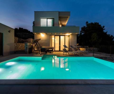 Luxus modern villa lélegzetelállító kilátással Viniscében - pic 5