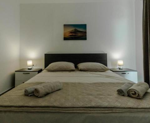 Luxus modern villa lélegzetelállító kilátással Viniscében - pic 17