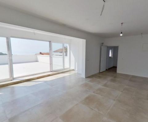 Эксклюзивная новая двухуровневая квартира, 4 спальни с видом на море, Опатия 
