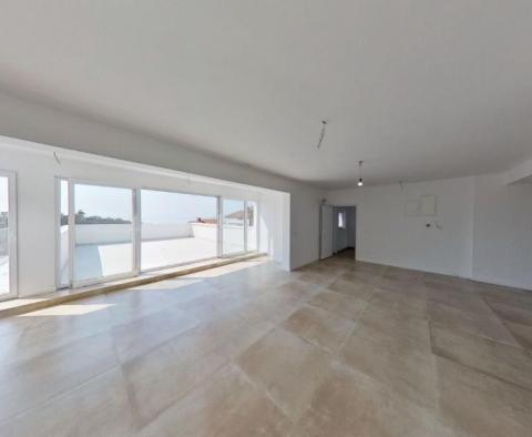 Exkluzivní nový mezonetový apartmán, 4 ložnice s výhledem na moře, Opatija - pic 13