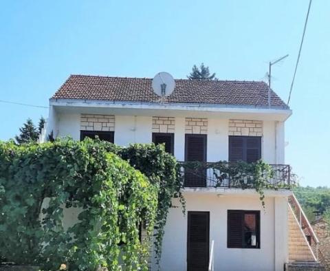 Quality house just 120 meters from the sea, with a large garden and parking in North-West part of Hvar 