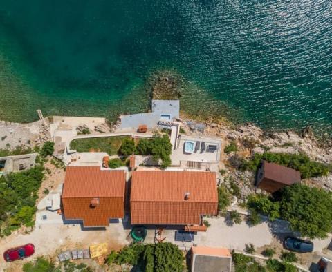 Fascinante villa en bord de mer à Lukovo Šugarje, Karlobag avec possibilité d&#39;amarrage - pic 11