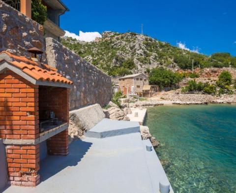 Fascinante villa en bord de mer à Lukovo Šugarje, Karlobag avec possibilité d&#39;amarrage - pic 30