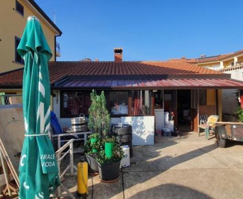 Apartment house with five residential units and a lot of potential in Porec - pic 13