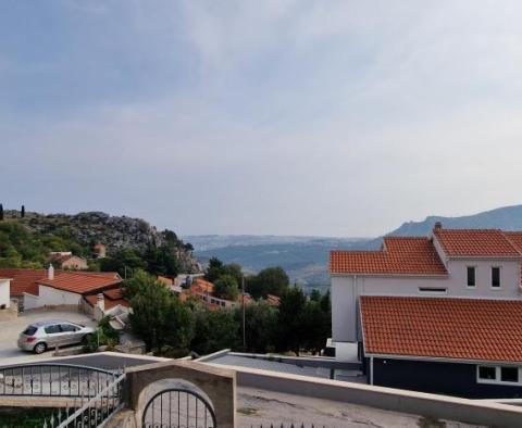 House near famous Klis fortress protecting Split - pic 14