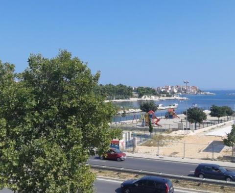 Hôtel incomplet à vendre à seulement 50 mètres de la mer dans la région de Split - pic 10