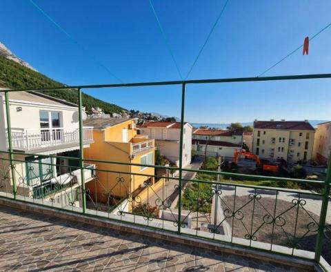 Tengerre néző ház a Makarska riviérán, mindössze 100 méterre a tengertől 