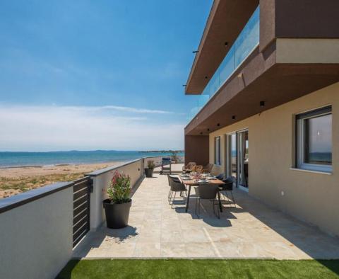 Villa 5 ***** étoiles moderne nouvellement construite directement sur la plage de sable dans la région de Zadar - pic 43