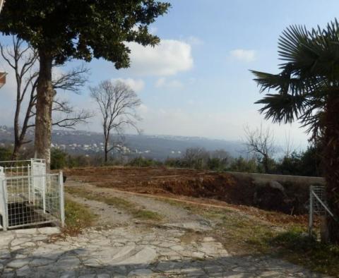 Samostatně stojící dům 279 m2 s výhledem na moře v Pobri nad Opatijí s pozemkem 1100 m2 - pic 26