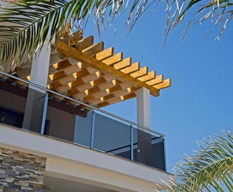 Neue moderne Villa in Seline, nur 100 Meter vom Meer entfernt - foto 25
