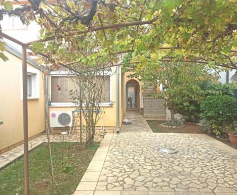 House with 3 apartments for sale in Valbandon, Fažana, just 1 km from the sea - pic 29