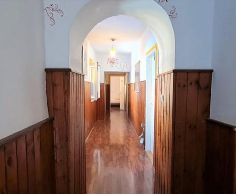 Nezapomenutelný modrý dům v oblasti Zadaru - pic 17
