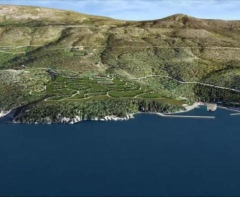 Unique first line land plot on Opatija riviera to build a 5***** resort - pic 2