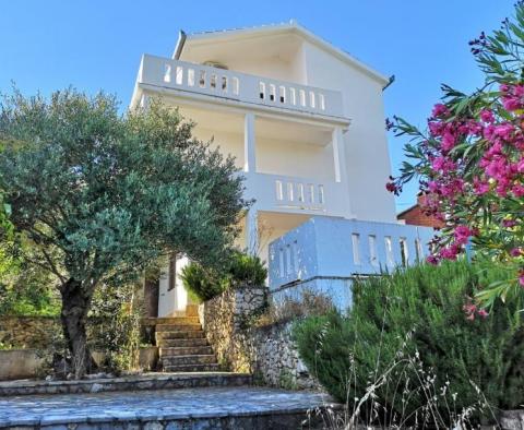 Продается красивый многоквартирный дом в Рогознице с прекрасным видом на море - фото 7