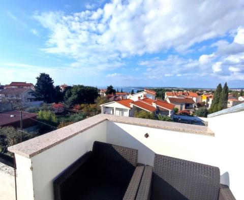 Immeuble près de la mer avec vue dégagée à Premantura - pic 13