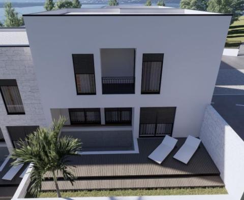 Dům v novém komplexu villettas v Lovranu, 100 metrů od moře - pic 11