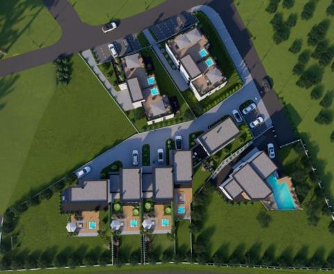 Moderne Luxusvilla in einer neu gebauten Villenresidenz bei Porec, nur 1,1 km vom Meer entfernt - foto 2