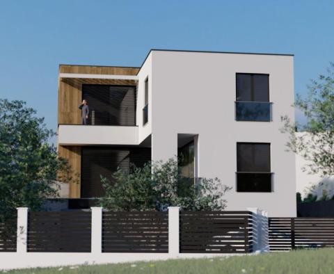 Moderne Luxusvilla in einer neu gebauten Villenresidenz bei Porec, nur 1,1 km vom Meer entfernt - foto 15