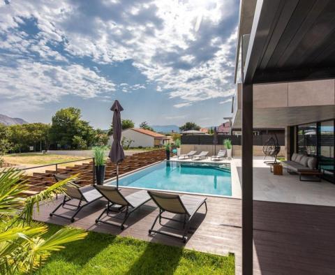 Urban villa in loft style with swimming pool in Baska on Krk - pic 24