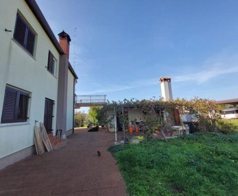 Villa von 330 qm in Brtonigla auf mehr als einem Hektar Land - foto 19