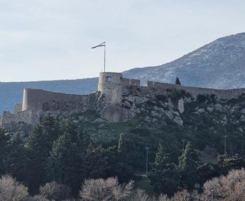 House near famous Klis fortress protecting Split - pic 29