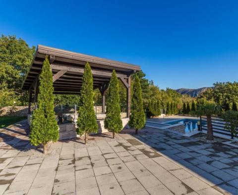 Villa de luxe avec piscine intérieure et extérieure à Grizane - pic 10