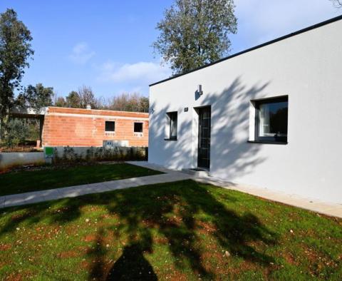 Affordable newly built villa in Ližnjan - pic 3