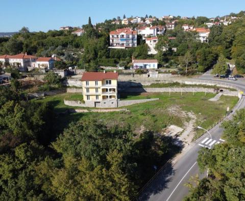 Geräumiges Einfamilienhaus 580 m2 mit Meerblick auf einem Grundstück von 3200 m2 in Pobri, Opatija - foto 6