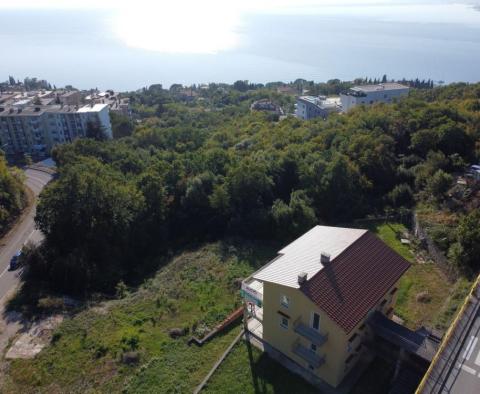 Spacious detached house 580m2 with sea view on a land plot of 3200 m2 in Pobri, Opatija - pic 11