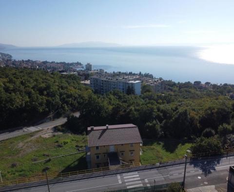 Spacious detached house 580m2 with sea view on a land plot of 3200 m2 in Pobri, Opatija - pic 18