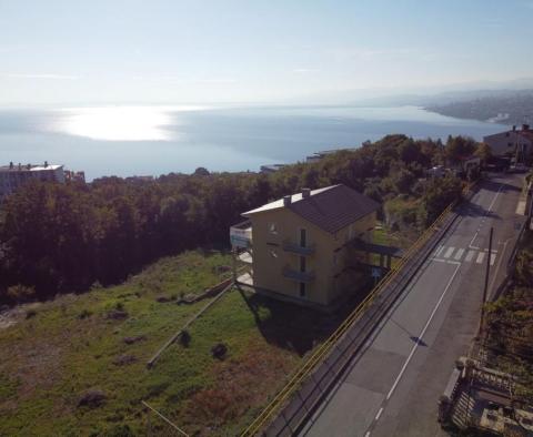 Spacious detached house 580m2 with sea view on a land plot of 3200 m2 in Pobri, Opatija - pic 20