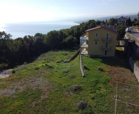 Spacious detached house 580m2 with sea view on a land plot of 3200 m2 in Pobri, Opatija - pic 22