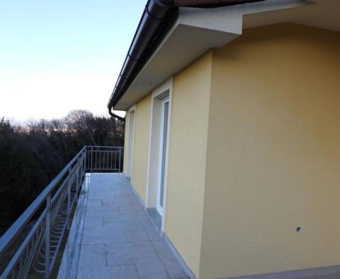 Spacious detached house 580m2 with sea view on a land plot of 3200 m2 in Pobri, Opatija - pic 42