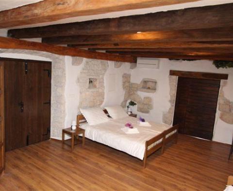 Fantastic rustic estate in Bačva, Višnjan with distant sea views - pic 49