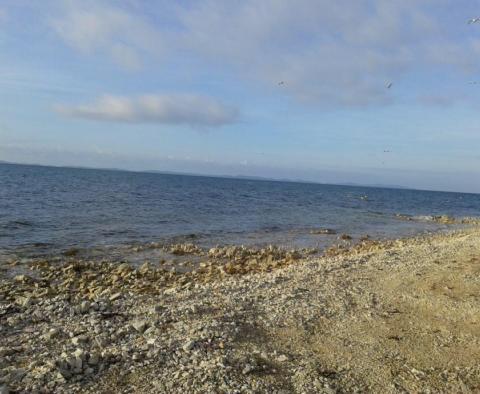 Baugrundstück zum Verkauf auf der Insel Vir, 100 Meter vom Strand entfernt, herrlicher Meerblick - foto 3