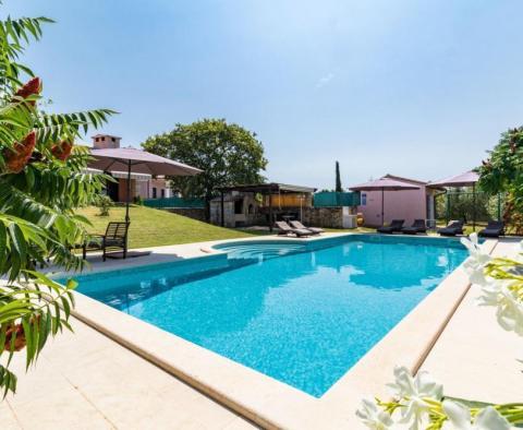 Astonishing estate in Vodnjan on 4671 sq.m. of land, just 2 km from the sea - pic 28