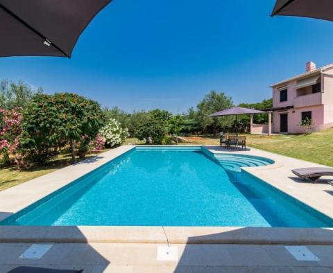 Astonishing estate in Vodnjan on 4671 sq.m. of land, just 2 km from the sea - pic 29