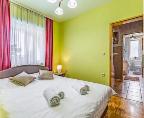 Villa mit Swimmingpool und 3 Apartments auf einem großzügigen Grundstück von 1700 m2 in Jadreski zwischen Liznjan und Pula - foto 19