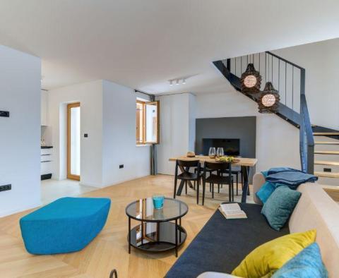 Luxuriöse Maisonette-Wohnung mit 2 Schlafzimmern in der 1. Meereslinie in Volosko - foto 10