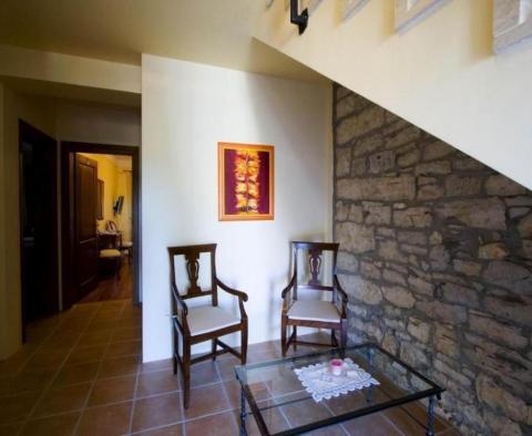 Beautiful old stone remodelled villa in Kurili, Kanfanar which offers restaurant, 7 apartments and four deluxe rooms - pic 44