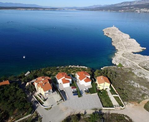 New apartment with 2 bedrooms in Šilo, Dobrinj, 1st row to the sea - pic 2