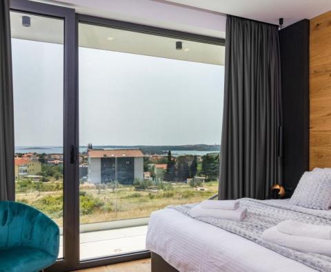 Modern luxurious villa for sale in Medulin, 1 km from the sea - pic 51