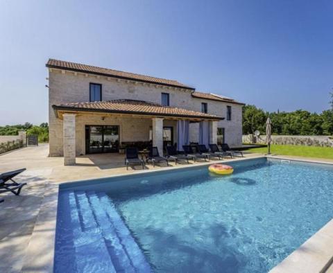 Istrian style villa with swimming pool in Kanfanar 