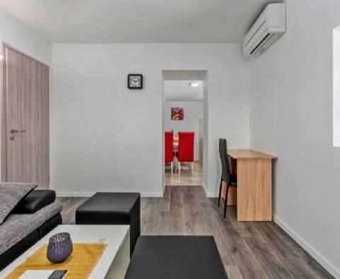 Vysoce atraktivní nemovitost se 3 apartmány v Rovinji s výhledem na moře - pic 6