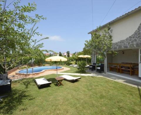 Apart-house of 9 apartments in Valbandon just 900 meters from the beach - pic 4