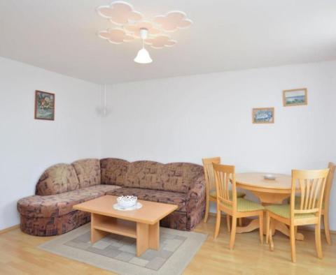 Apart-dům s 9 apartmány ve Valbandonu pouhých 900 metrů od pláže - pic 24