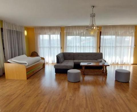 Eladó apartmanház 4 luxuslakásból Galižanában, Vodnjanban 